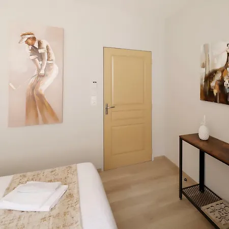 Le Porta 5 Apartment *